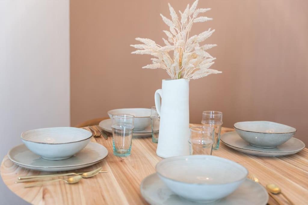 Superbe Appartement En Rdc Proche Marche Central La Rochelle  Eksteriør bilde